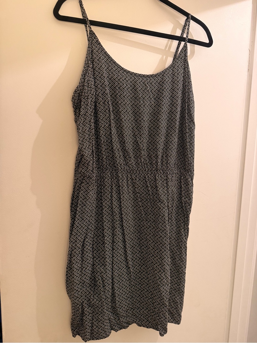 Old Navy Black & White Geometric Spaghetti Strap Mini Dress
